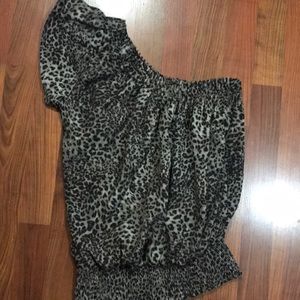 Animal printed top